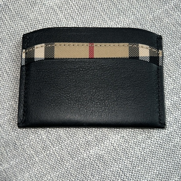 Burberry Horseferry Checkizzy Card Case-Authentic-EUC - Picture 3 of 8